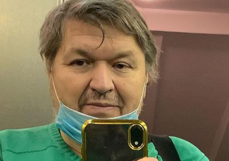 Личный фотограф Пугачёвой поделился редким кадром со съёмок «Сватов» 