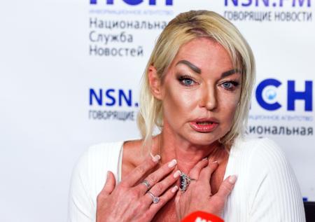 «Берегу время»: Волочкова призналась, в каких условиях делает макияж