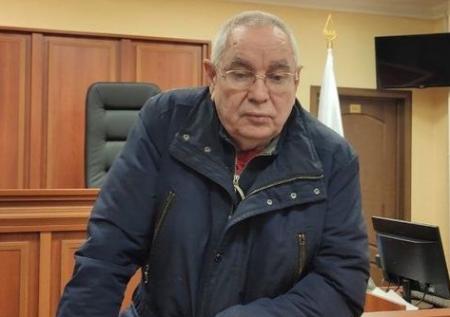 Отца соратника Навального вновь отправили в СИЗО