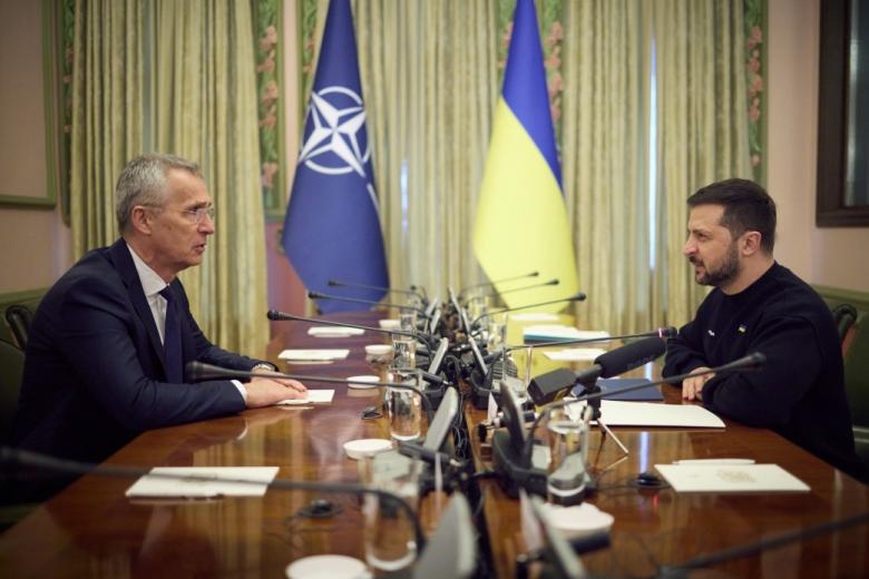 Йенс Столтенберг и Владимир Зеленский