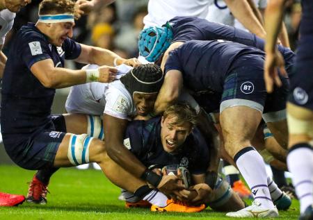 Глава World Rugby: Кубок шести наций не будет переноситься