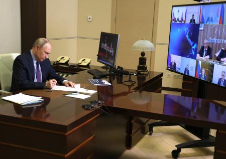 Путин напомнил о здравом смысле при соблюдении дорожных нормативов