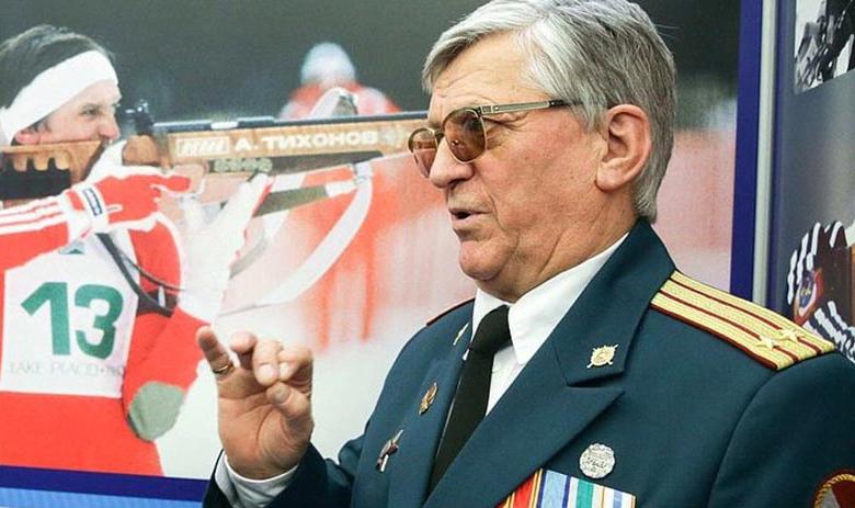 Александр Тихонов