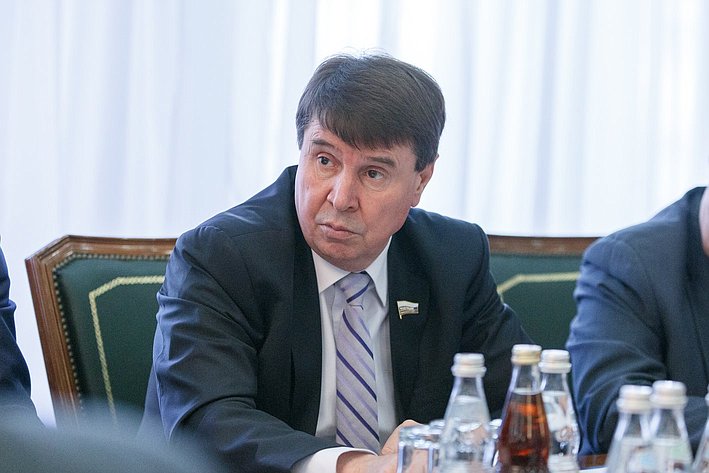 Сергей Цеков