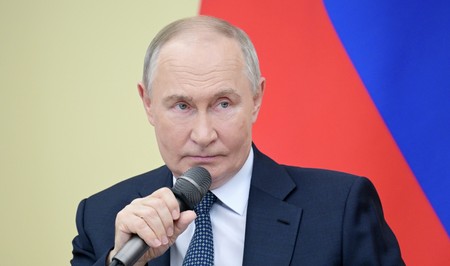 Путин обвинил Запад в навязывании дорогих и ненужных технологий Африке