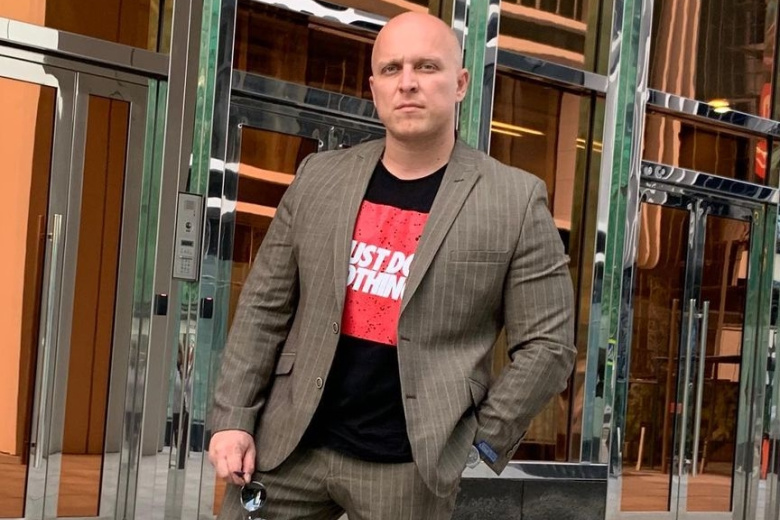  Владислав Манин