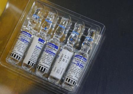 Иммунолог рассказал о последствиях отмены вакцинации от COVID-19