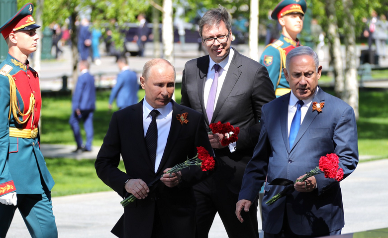 Слева направо: Владимир Путин, Александр Вучич и Биньямин Нетаньяху