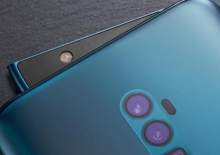 Oppo показала подэкранную селфи-камеру