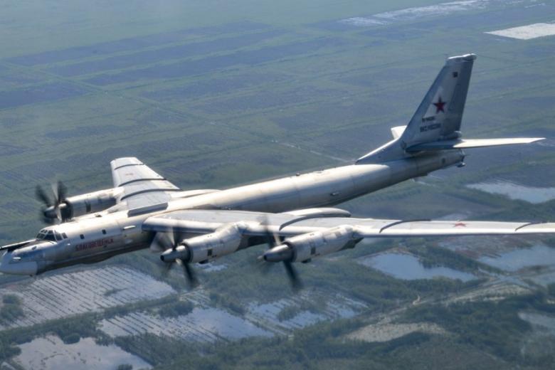 Ту-142