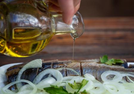 Малышева назвала продукт, который нельзя совмещать с селедкой