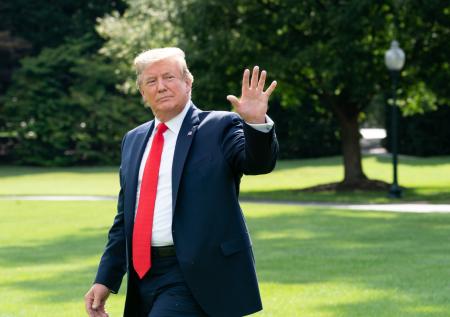 Режиссер «Один дома» поделился главным страхом из-за Трампа