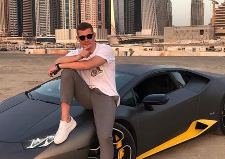 Хоккеист «Динамо» подал заявку на участие в романтическом шоу с Бузовой