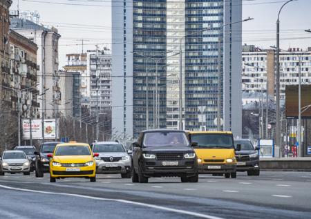 Эксперт сосчитал ежегодные расходы на личный автомобиль