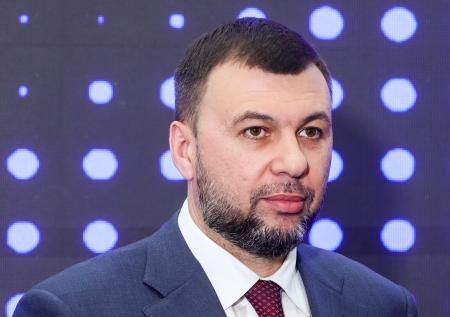 Пушилин пообещал вдохновить молодежь на рождение детей личным примером