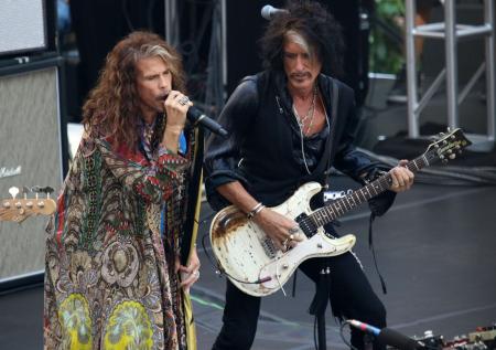Aerosmith отменила прощальный тур и окончательно ушла со сцены