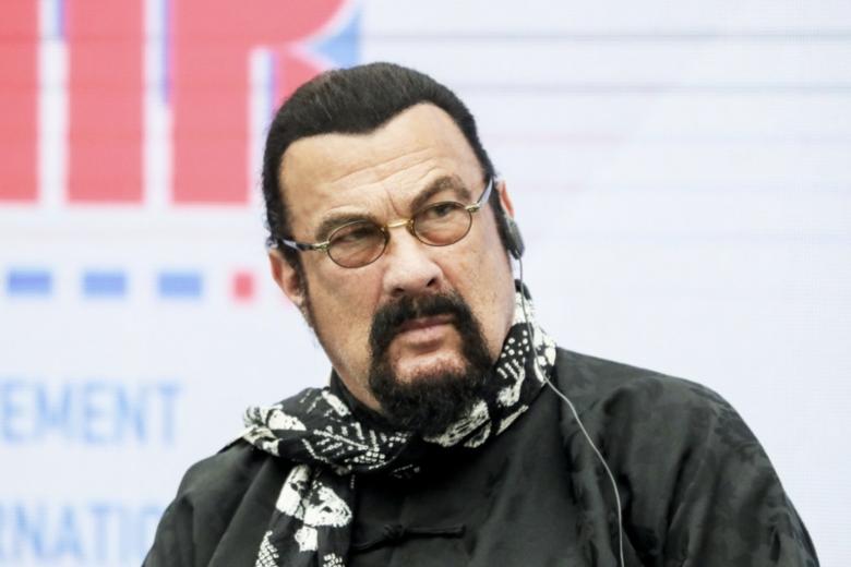 Стивен Сигал