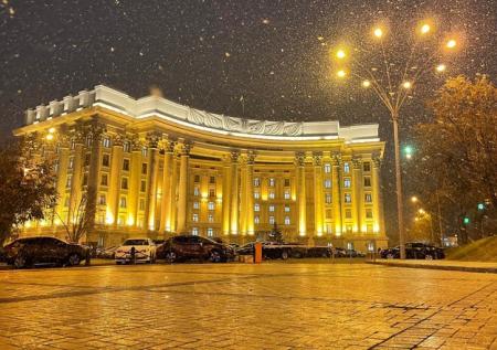 Кулеба обвинил Запад в неспособности быстро действовать в отношении России
