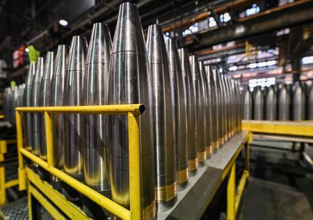 США поставили ВСУ снаряды с ураном: что значит для ВС РФ, много ли радиации