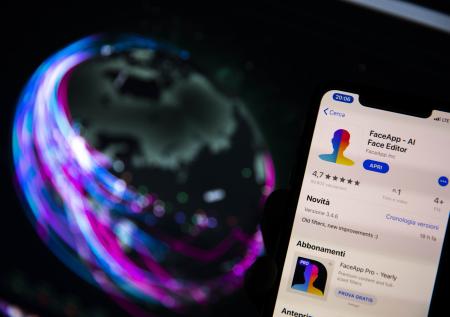 Врач-гериатр рассказала о пользе приложения FaceApp