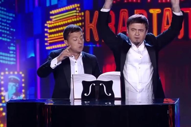 Владимир Зеленский (слева)