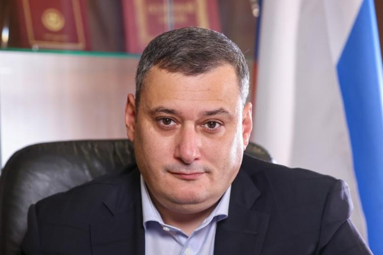 Александр Хинштейн
