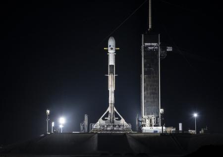 Ракета Falcon 9 с лабораторией NASA стартовала с мыса Канаверал
