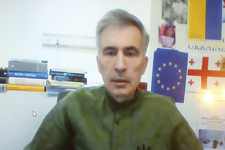 Бывший президент Грузии Михаил Саакашвили присутствует по видеосвязи из больницы на судебном заседании по делу о разгоне митинга в 2007 году