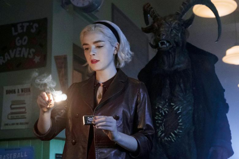 Кадр из сериала «Леденящие душу приключения Сабрины»