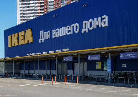 Сайт обещавшей начать распродажу IKEA перестал работать