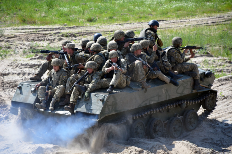 Солдаты Вооруженных сил Украины