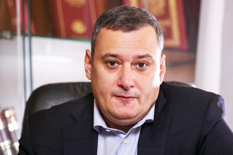Александр Хинштейн