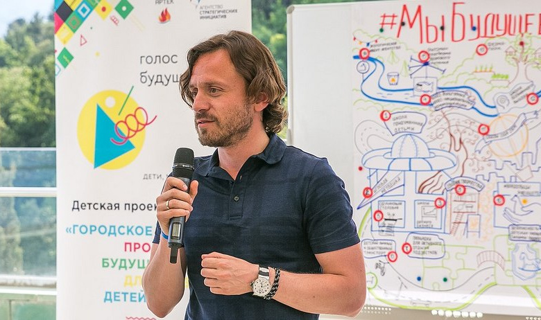 Директор центра Алексей Каспржак