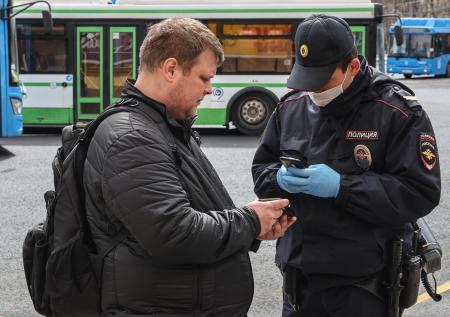Власти Москвы могут отменить цифровые пропуска с 14 июня
