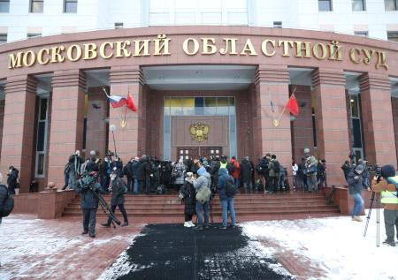 Следствие хочет отправить соратницу Навального Васильеву под домашний арест