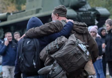 «Не расслабляться»: адвокат Чиков об окончании мобилизации в регионах