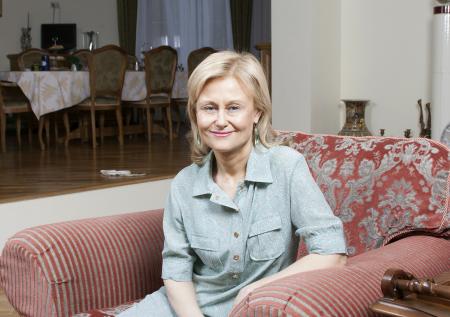 Буйнов, Донцова, Шура: кто из российских знаменитостей победил онкологию