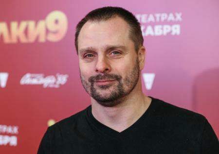 Два брака, смерть мамы: где сейчас Александр Носик, забрал ли Мухтара