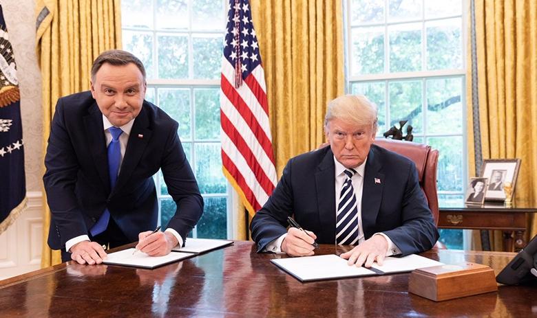 Главы Польши и США Анджей Дуда и Дональд Трамп
