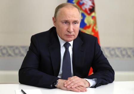 Путин выразил соболезнования президенту Пакистана после взрыва в мечети