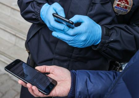 Минкомсвязь удалила данные цифровых пропусков россиян