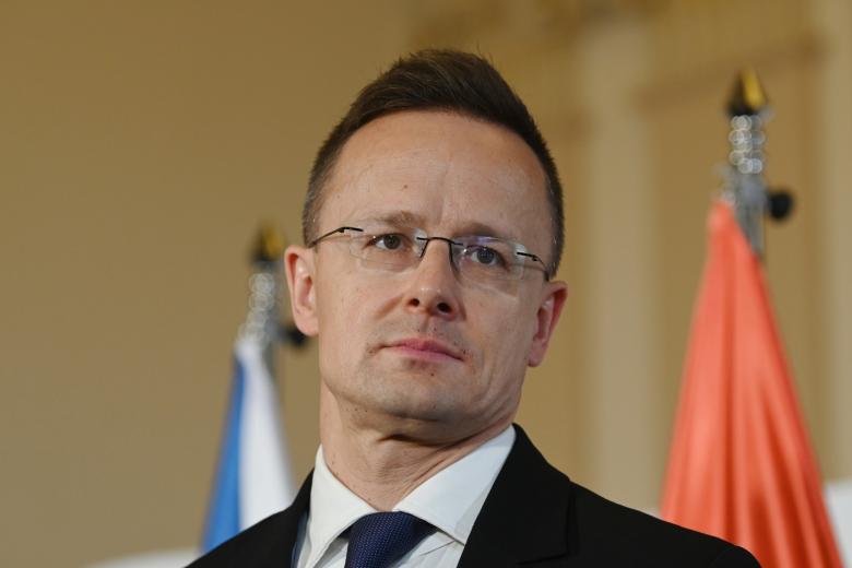 Петер Сийярто