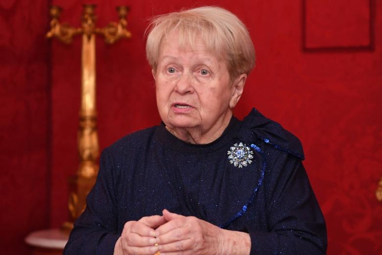 Александра Пахмутова