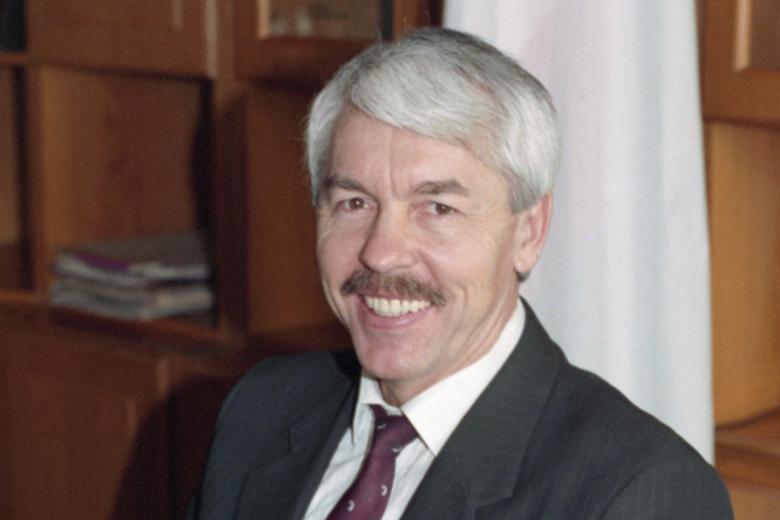 Юрий Мешков