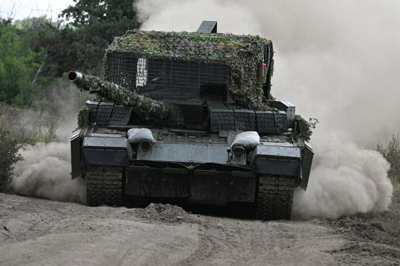 Танк Т-80