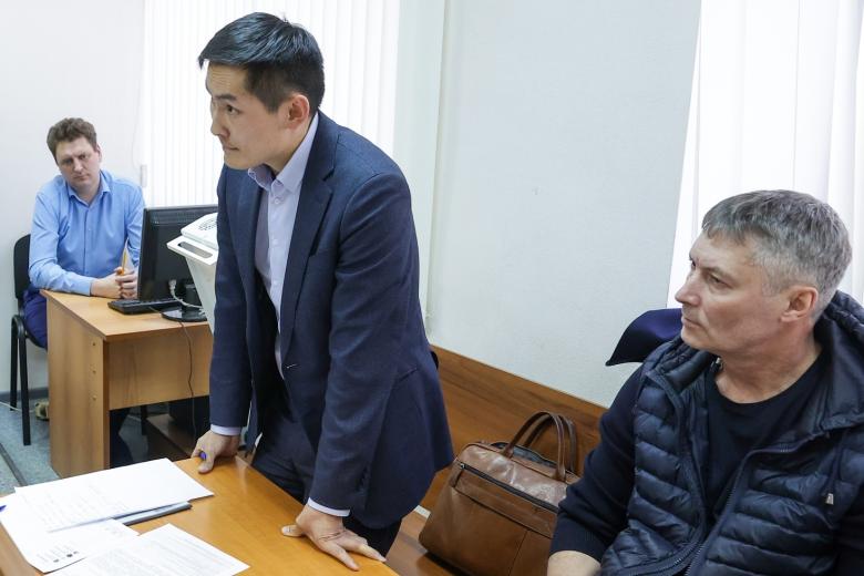 Бывший мэр Екатеринбурга Евгений Ройзман (признан в РФ иноагентом) и его адвокат Владислав Идамжапов