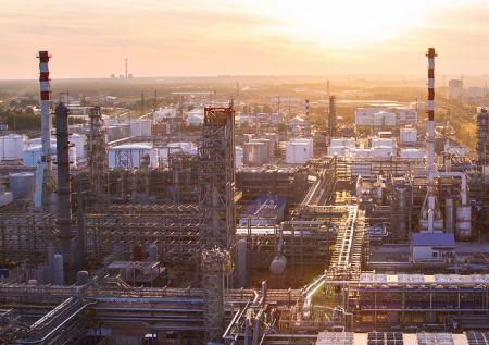 МВД просит заочно арестовать бывшего главу Антипинского НПЗ