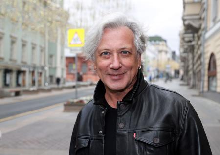 Веселкин умер от рака, Супонев разбился: как сложились судьбы ведущих 90-х