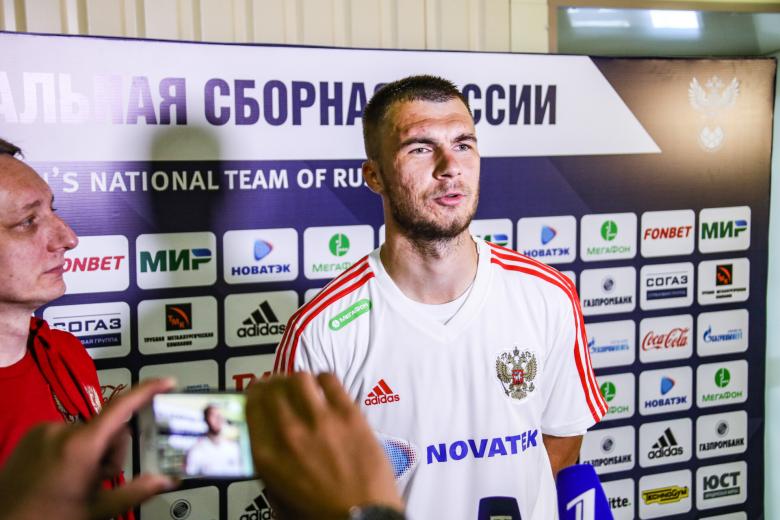 Николай Комличенко