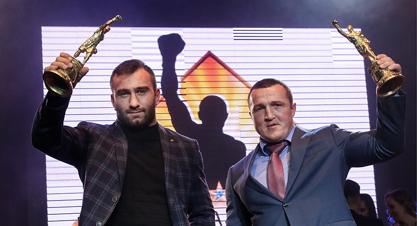 В 2016 году он сразился с Денисом Лебедевым и завоевал титул чемпиона мира по версии IBF в первом тяжёлом весе